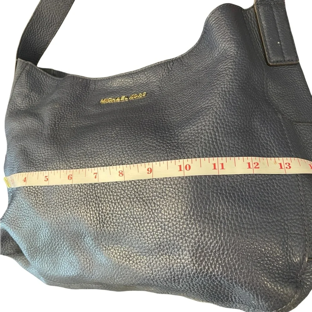 Beautiful Michael Kors Ashbury‎ Leather Slouchy Shoulder Bag Navy Blue Boho Hobo